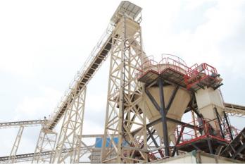 廣東江門恒利石業，南方路機選粉機+V7幹式製砂設備的應用