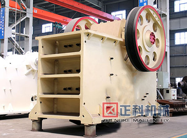 黑鎢礦顎式大香蕉免费在线观看